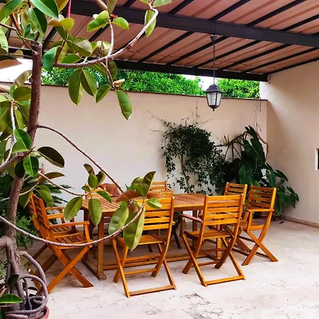 Hébergement de vacances Il Patio - Indipendente Con Ampio Cortile E Giardino Interno *