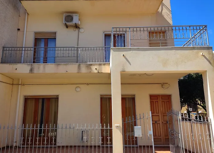 Il Patio - Indipendente Con Ampio Cortile E Giardino Interno Сasa de vacaciones *