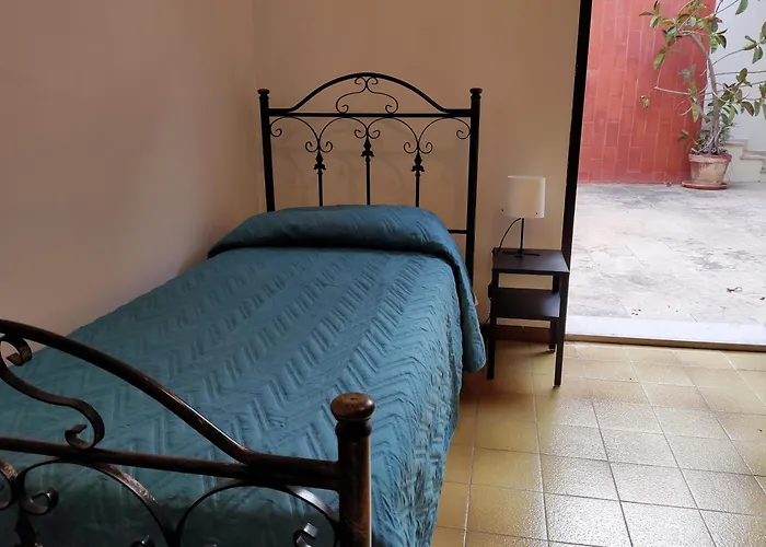 Il Patio - Indipendente Con Ampio Cortile E Giardino Interno