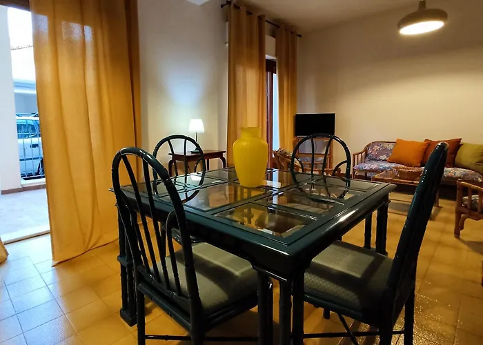 Сasa de vacaciones Il Patio - Indipendente Con Ampio Cortile E Giardino Interno