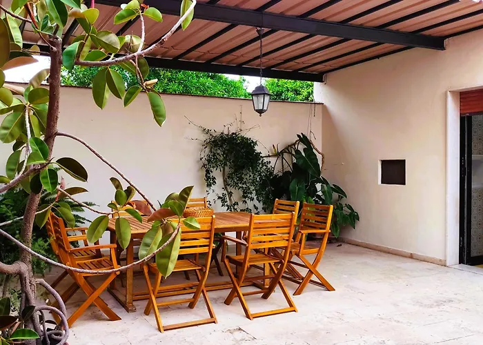 Il Patio - Indipendente Con Ampio Cortile E Giardino Interno Сasa de vacaciones